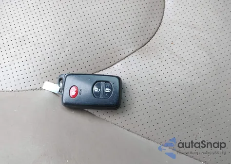 2010 Toyota Rav4 Limited from USA, damaged, VIN 2T3YF4DV2AW022481